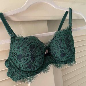 Victoria's Secret Dream Angels Demi Bra Holiday Green/Blue Eyelash Lace  34B